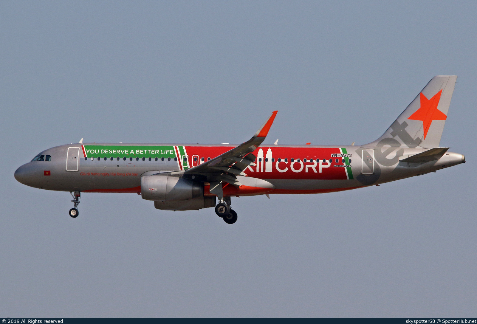 Photo of VN-A573 - Airbus A320-232 operated by Jetstar Pacific Airlines