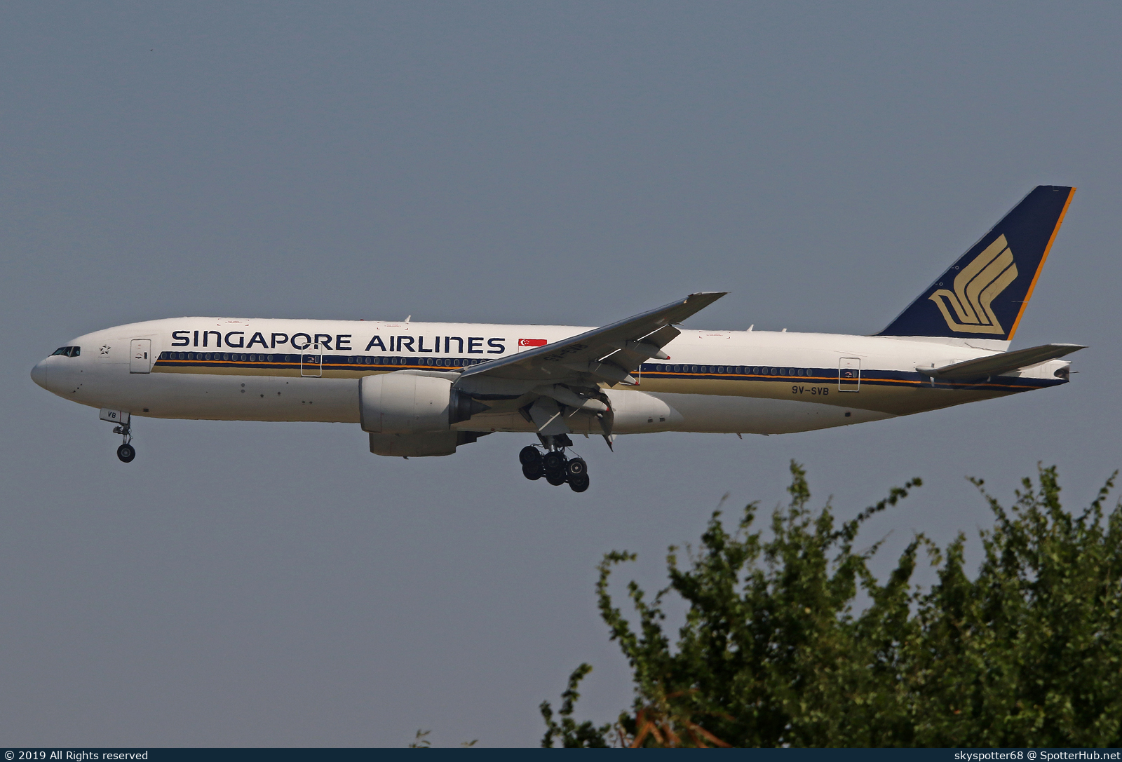 Photo of 9V-SVB - Boeing 777-212(ER) operated by Singapore Airlines