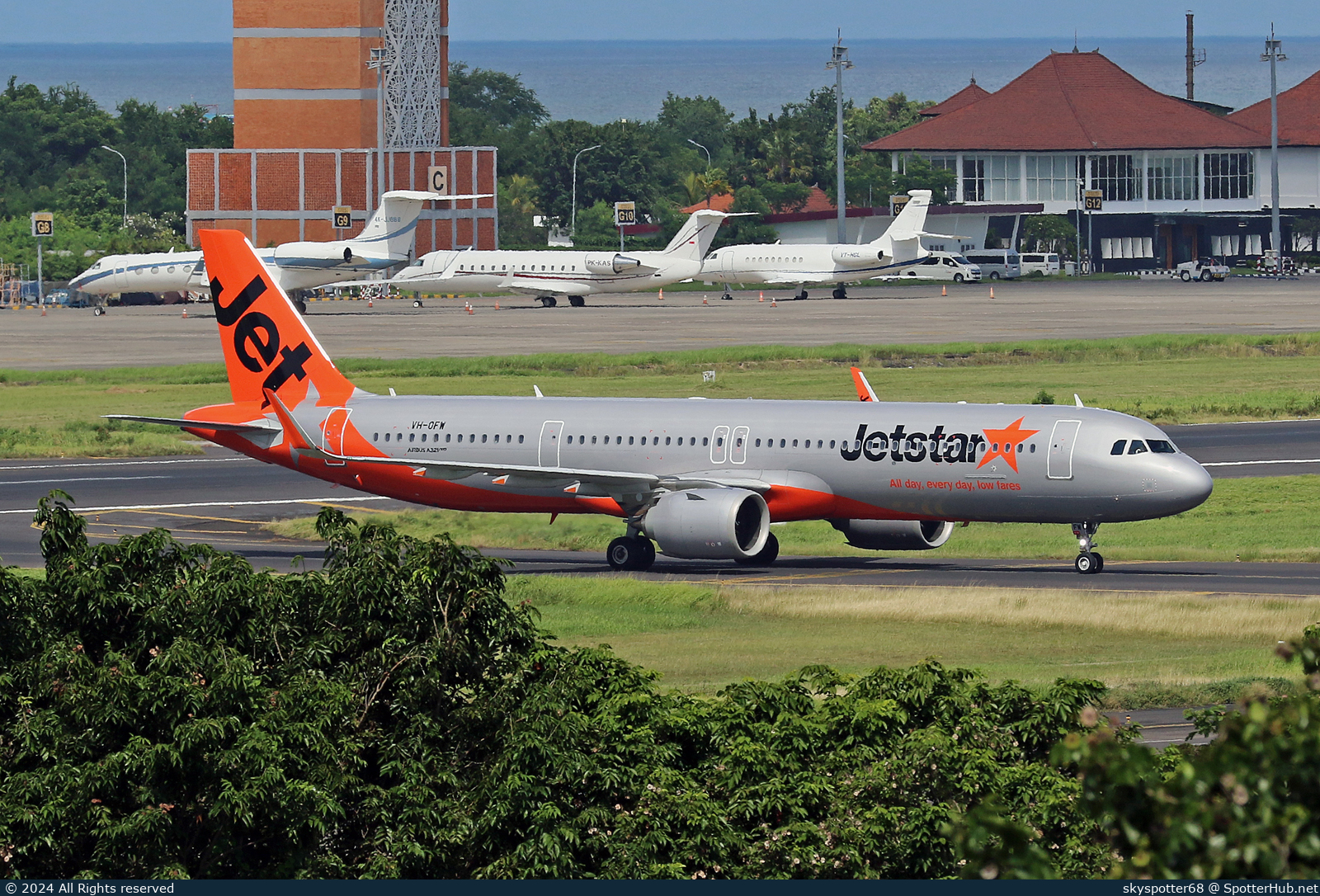 Photo of VH-OFW - Airbus A321-251NX operated by Jetstar Airways