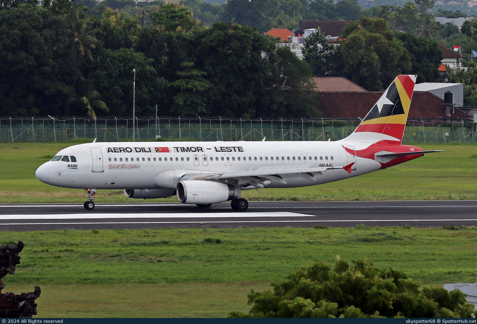 Photo of 4W-AAL - Airbus A320-232 operated by Aero Dili