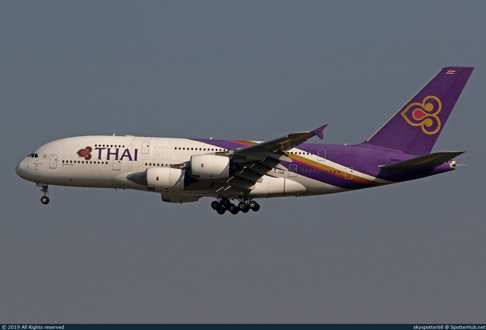 Photo of HS-TUB - Airbus A380-841 operated by Thai Airways International