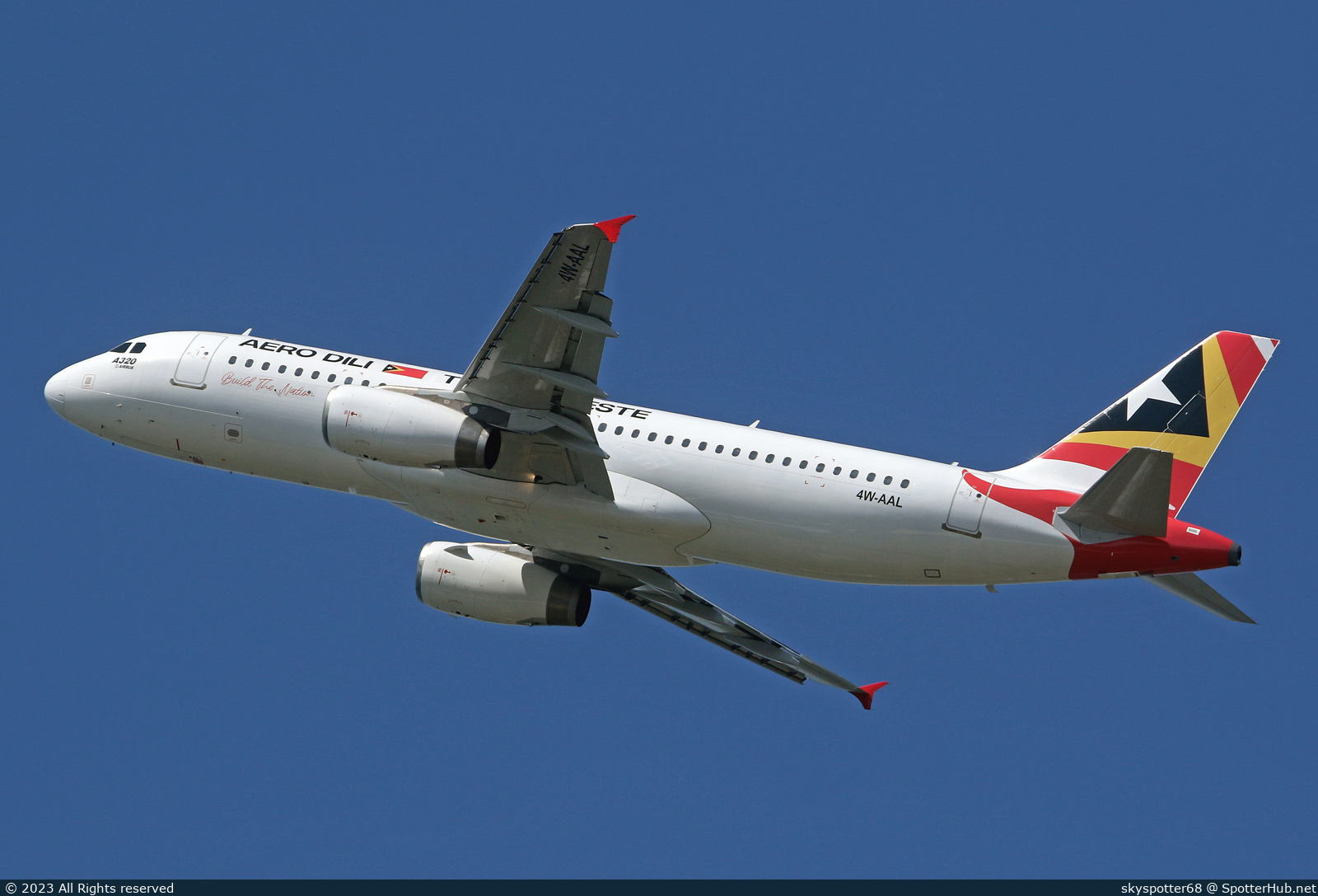 Photo of 4W-AAL - Airbus A320-232 operated by Aero Dili