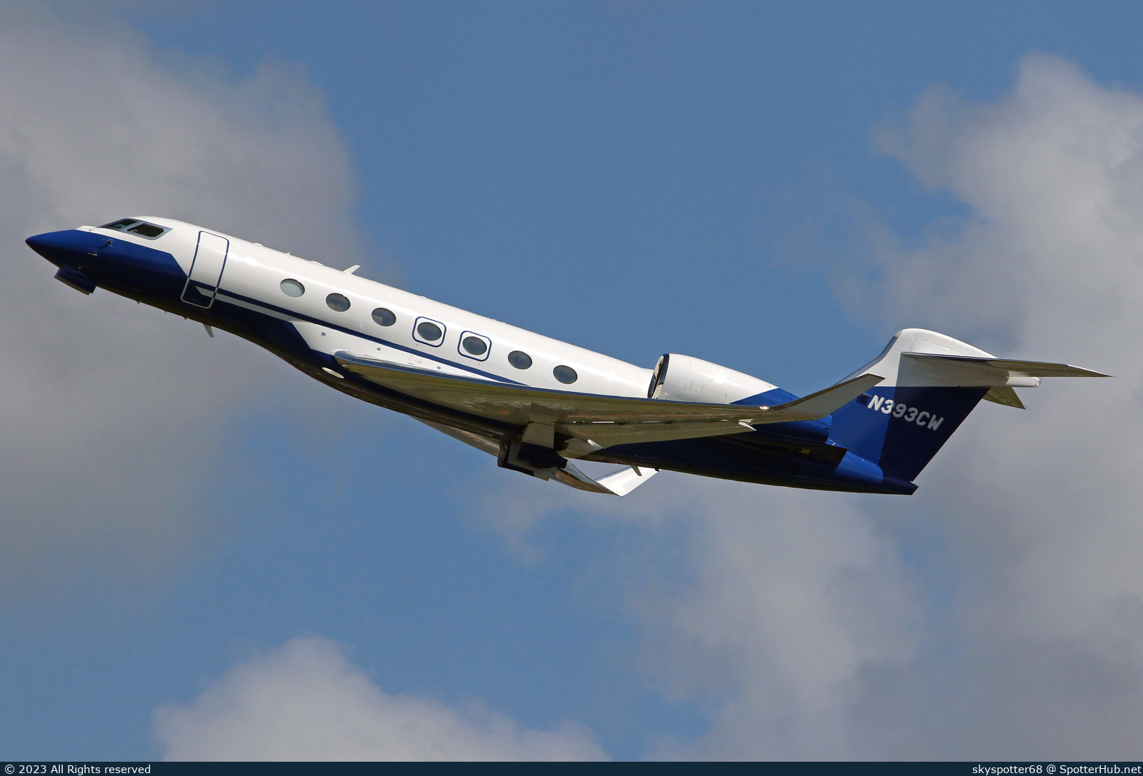 Photo of N393CW - Gulfstream G600 operated by Springfield Air