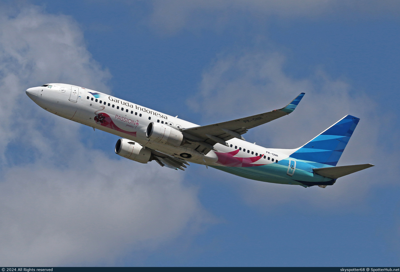 Photo of PK-GNR - Boeing 737-8U3 operated by Garuda Indonesia