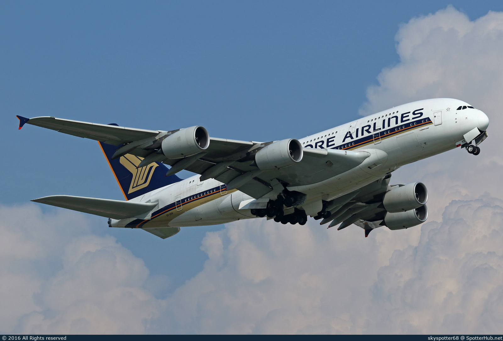 Photo of 9V-SKN - Airbus A380-841 operated by Singapore Airlines