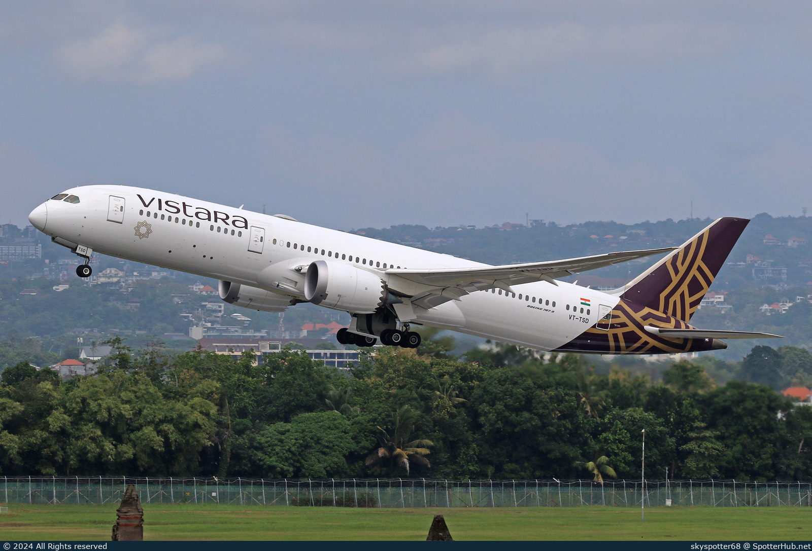 Photo of VT-TSD - Boeing 787-9 Dreamliner operated by Vistara