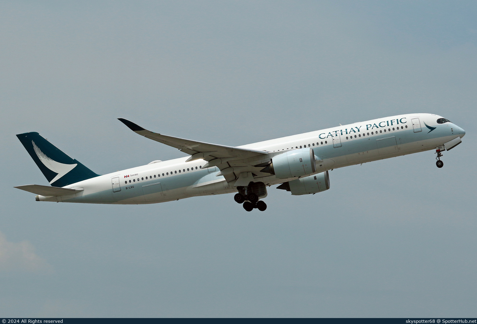 Photo of B-LRU - Airbus A350-941 operated by Cathay Pacific Airways