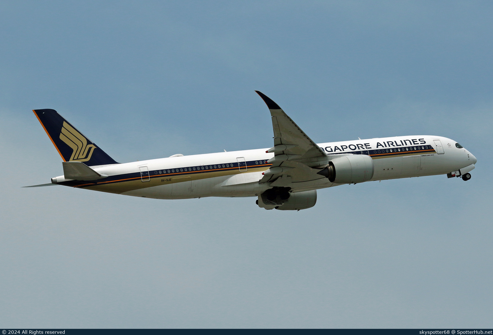 Photo of 9V-SJE - Airbus A350-941 operated by Singapore Airlines