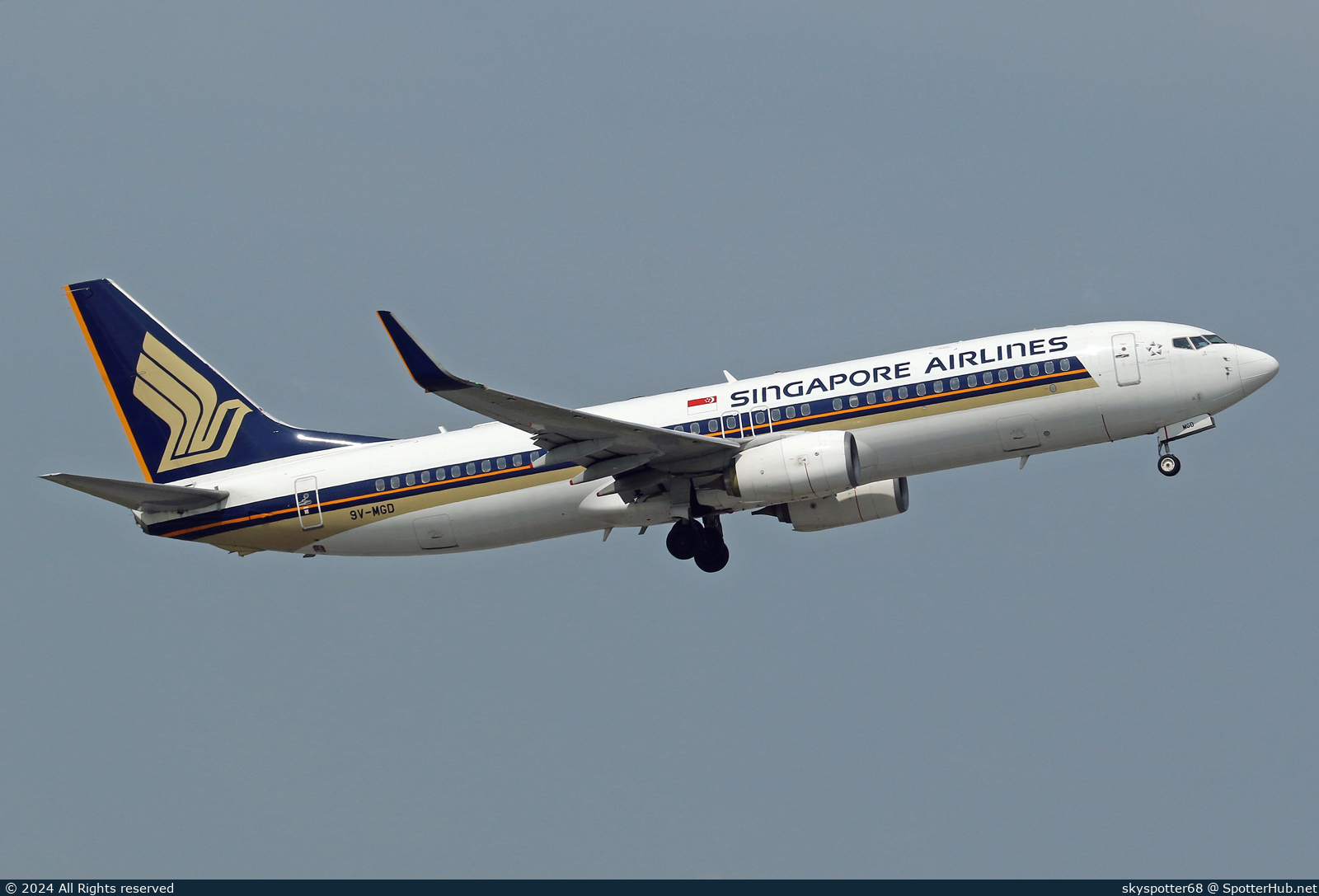 Photo of 9V-MGD - Boeing 737-8SA operated by Singapore Airlines