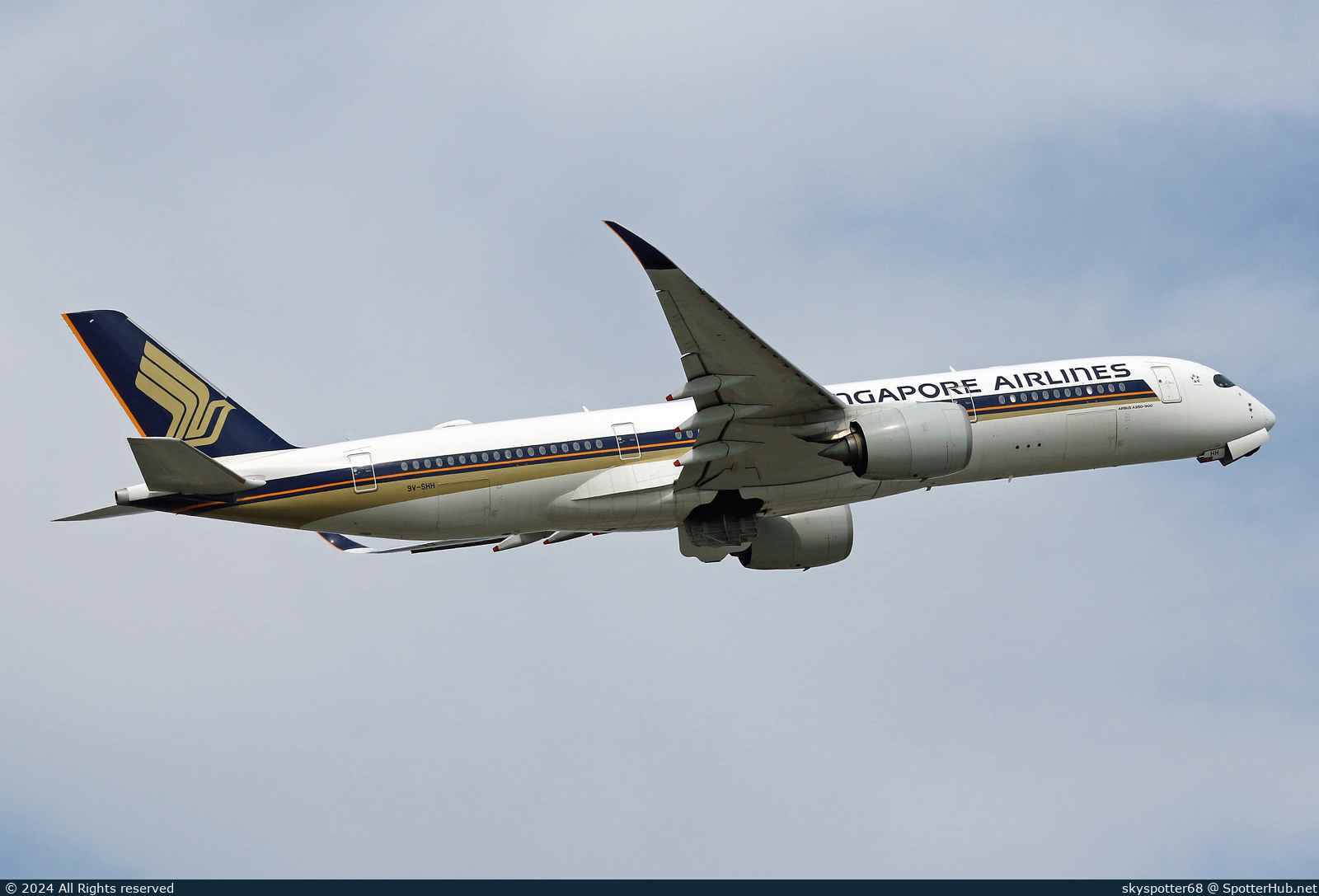 Photo of 9V-SHH - Airbus A350-941 operated by Singapore Airlines