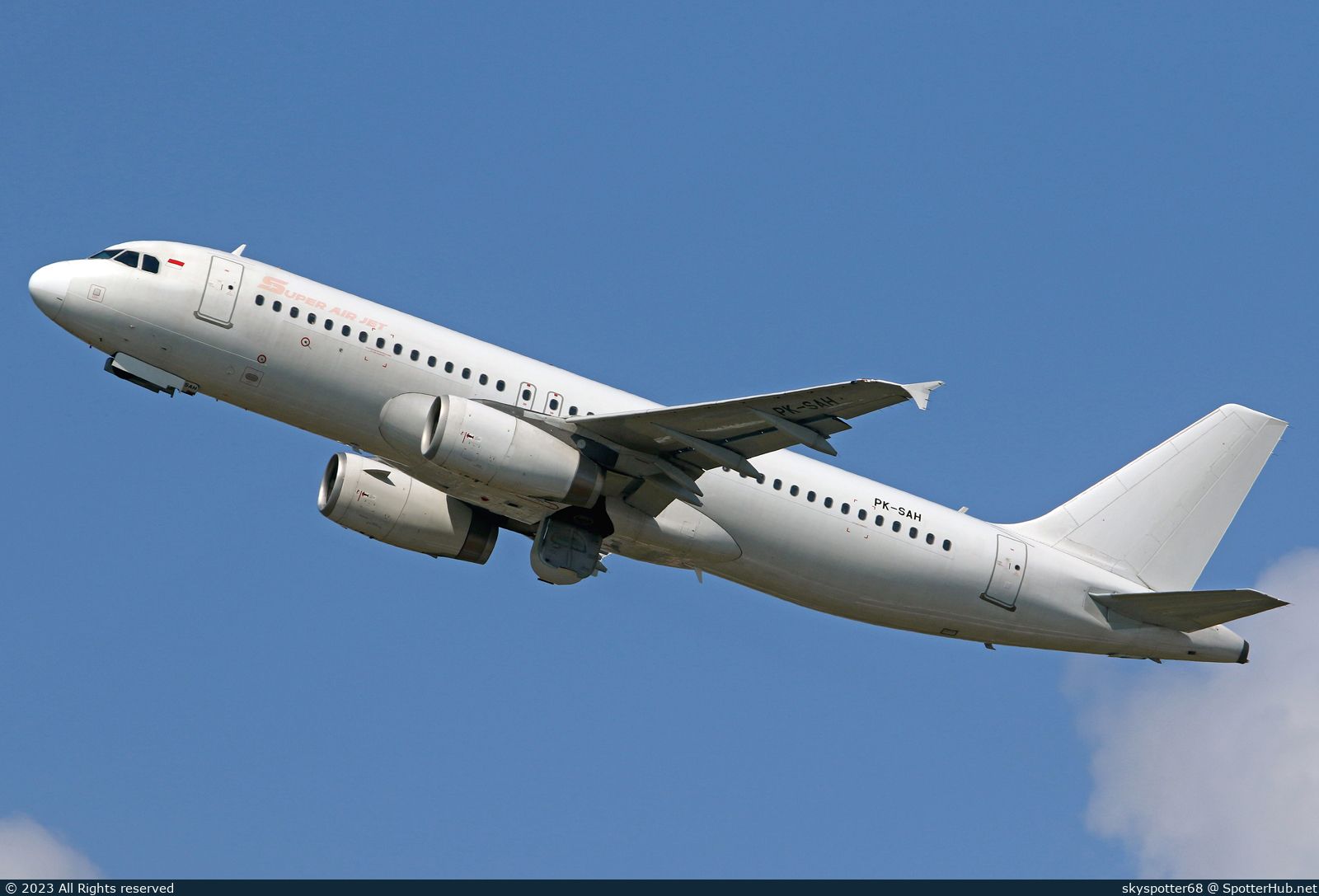 Photo of PK-SAH - Airbus A320-232 operated by Super Air Jet