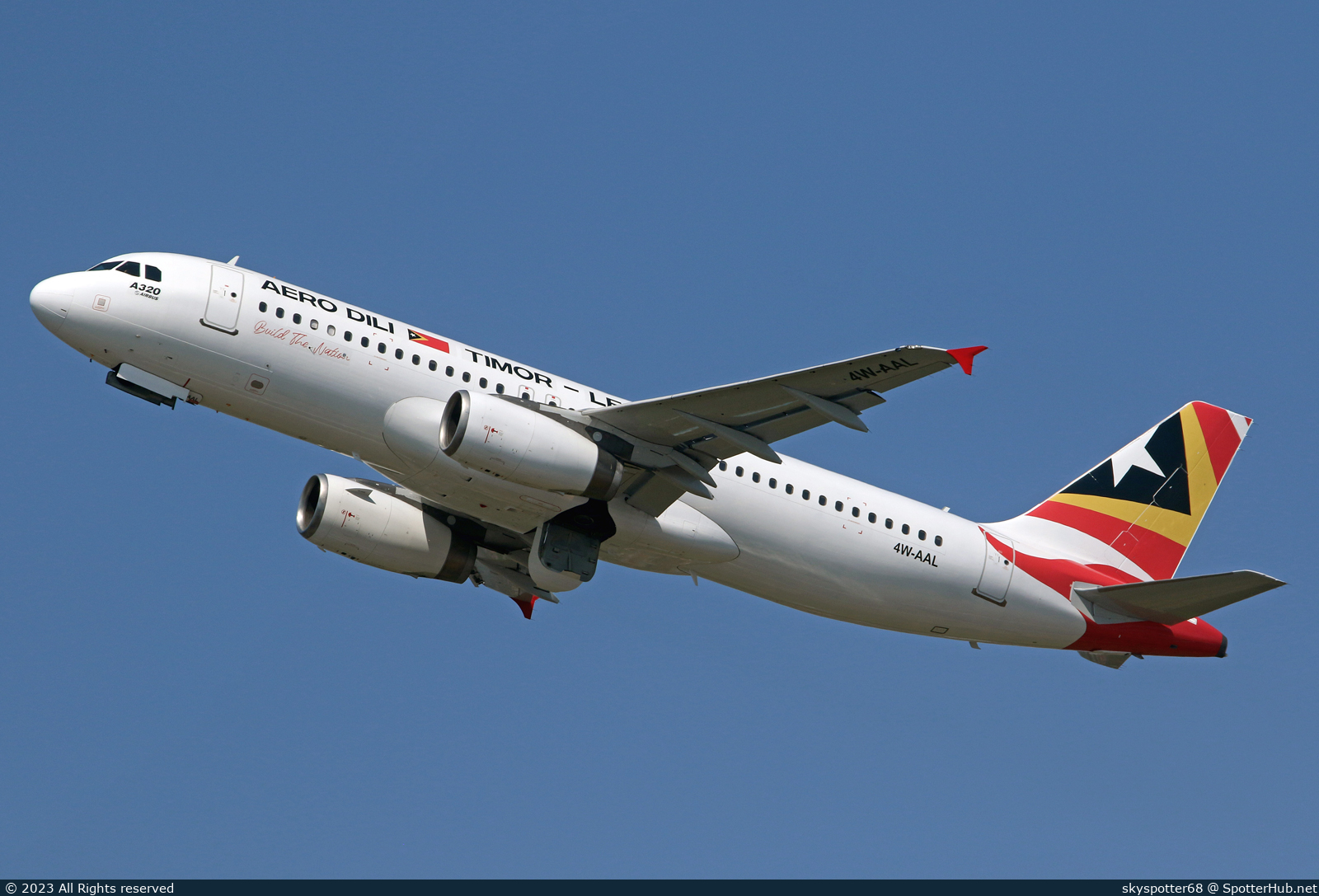 Photo of 4W-AAL - Airbus A320-232 operated by Aero Dili