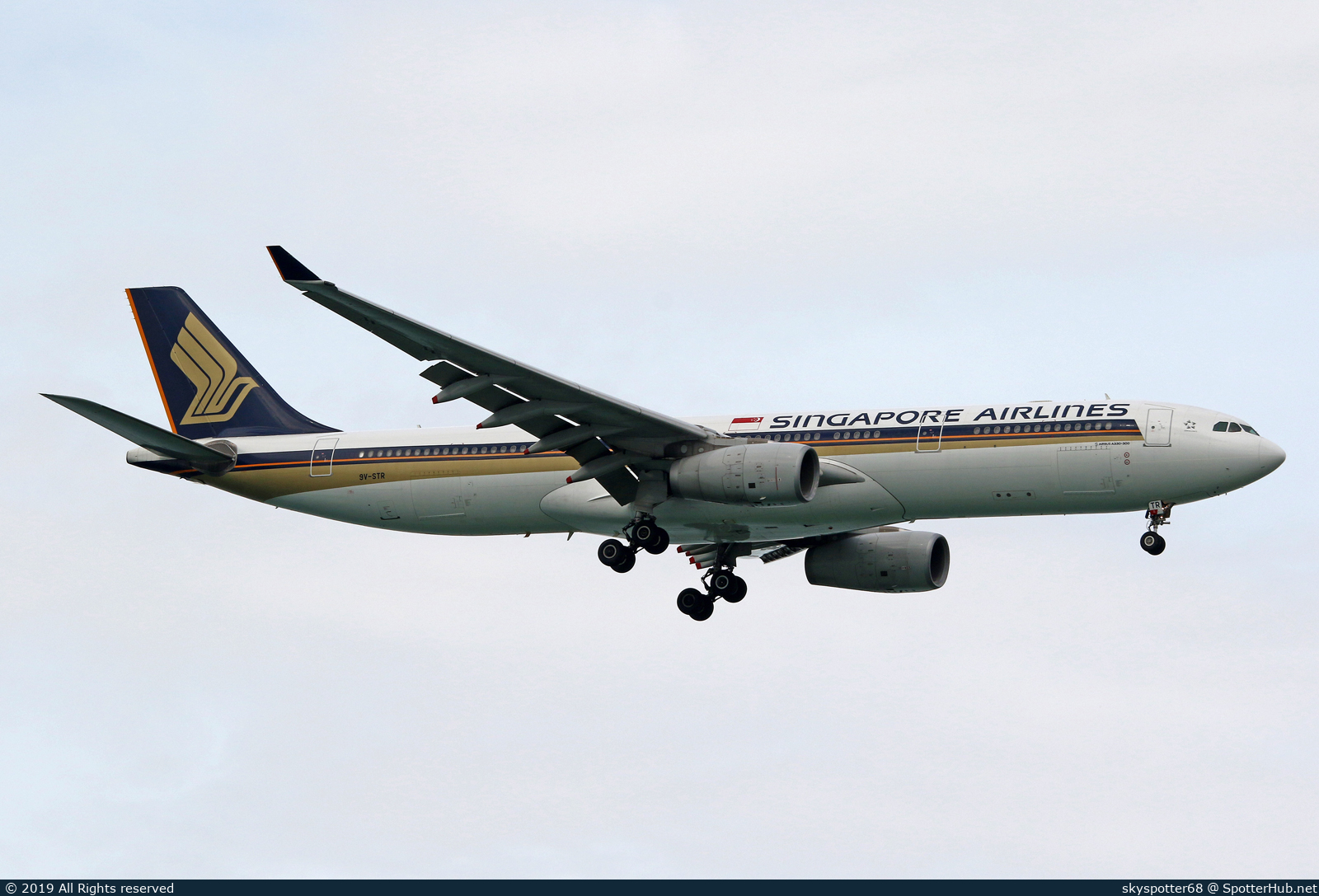 Photo of 9V-STR - Airbus A330-343 operated by Singapore Airlines