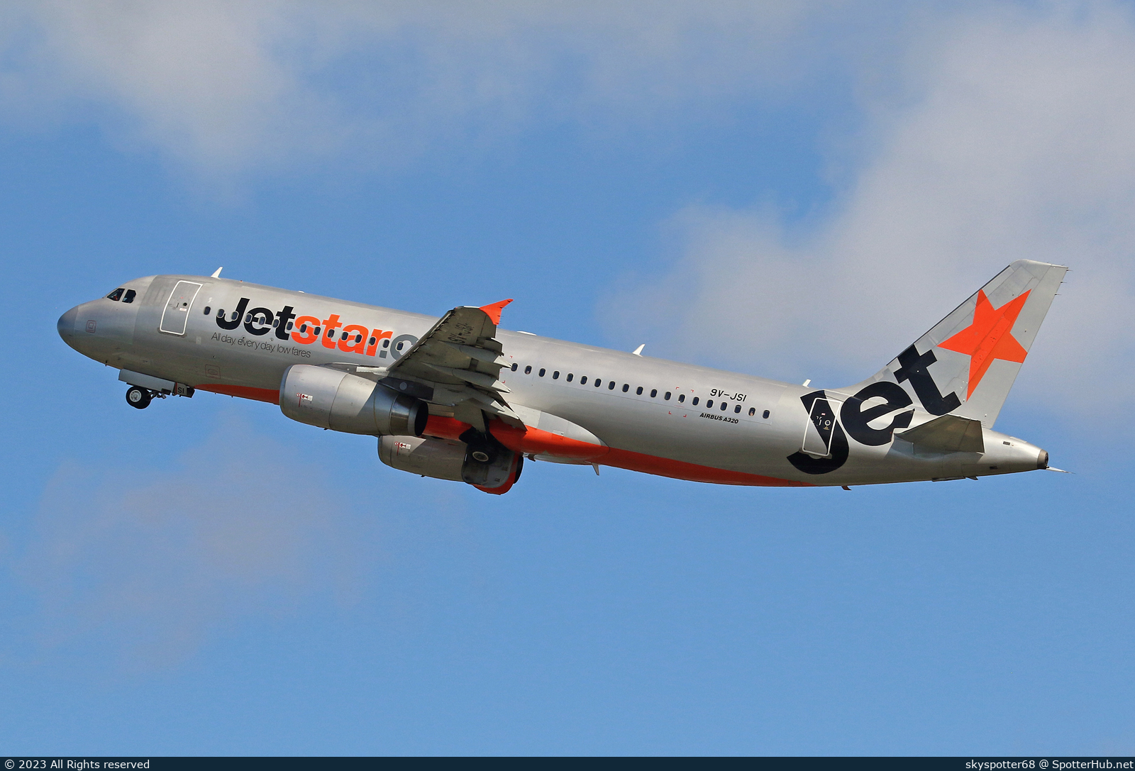 Photo of 9V-JSI - Airbus A320-232 operated by Jetstar Asia