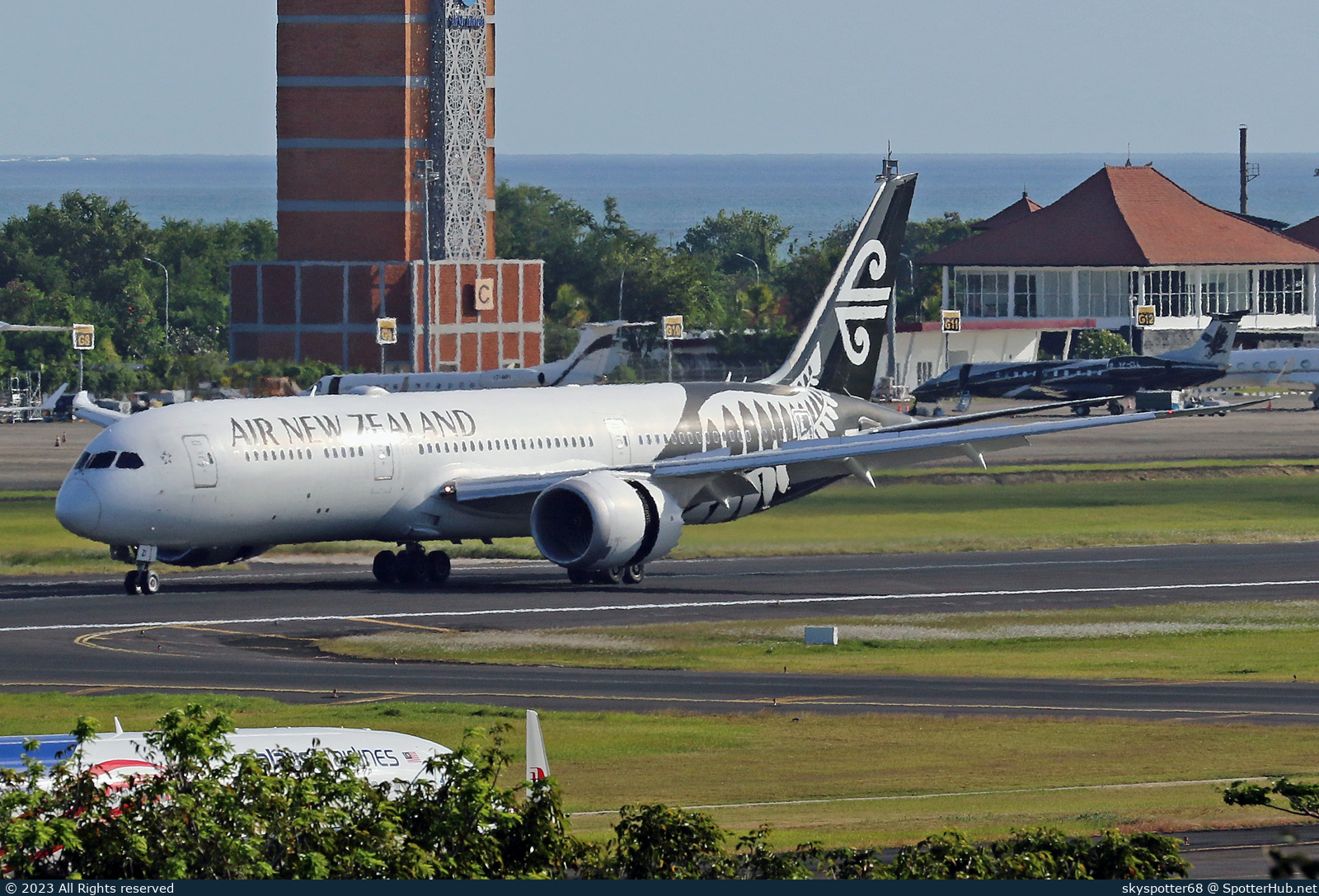Photo of ZK-NZI - Boeing 787-9 Dreamliner operated by Air New Zealand
