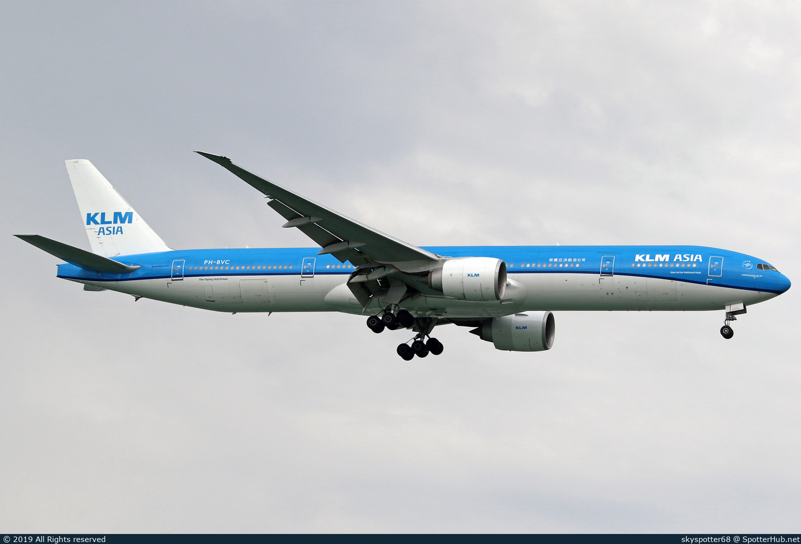 Photo of PH-BVC - Boeing 777-306(ER) operated by KLM Asia