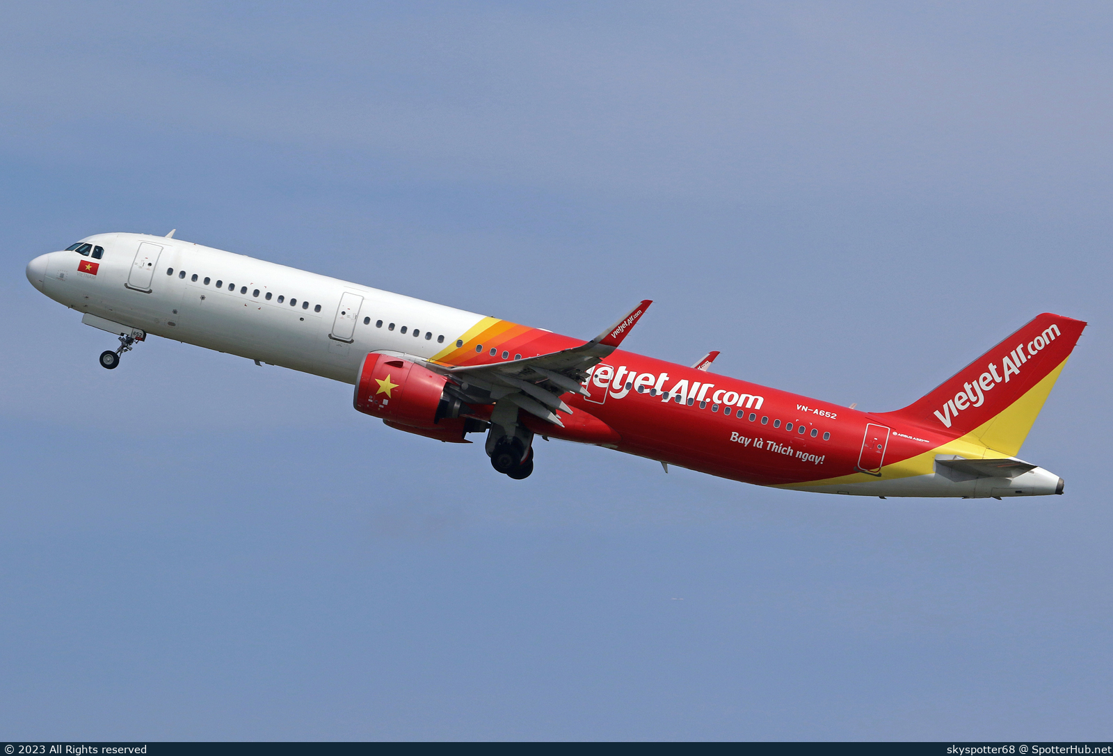 Photo of VN-A652 - Airbus A321-271N operated by VietJet Air