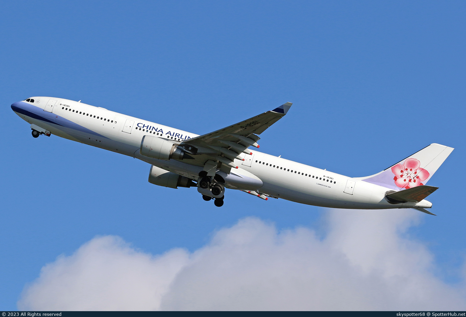 Photo of B-18361 - Airbus A330-302 operated by China Airlines