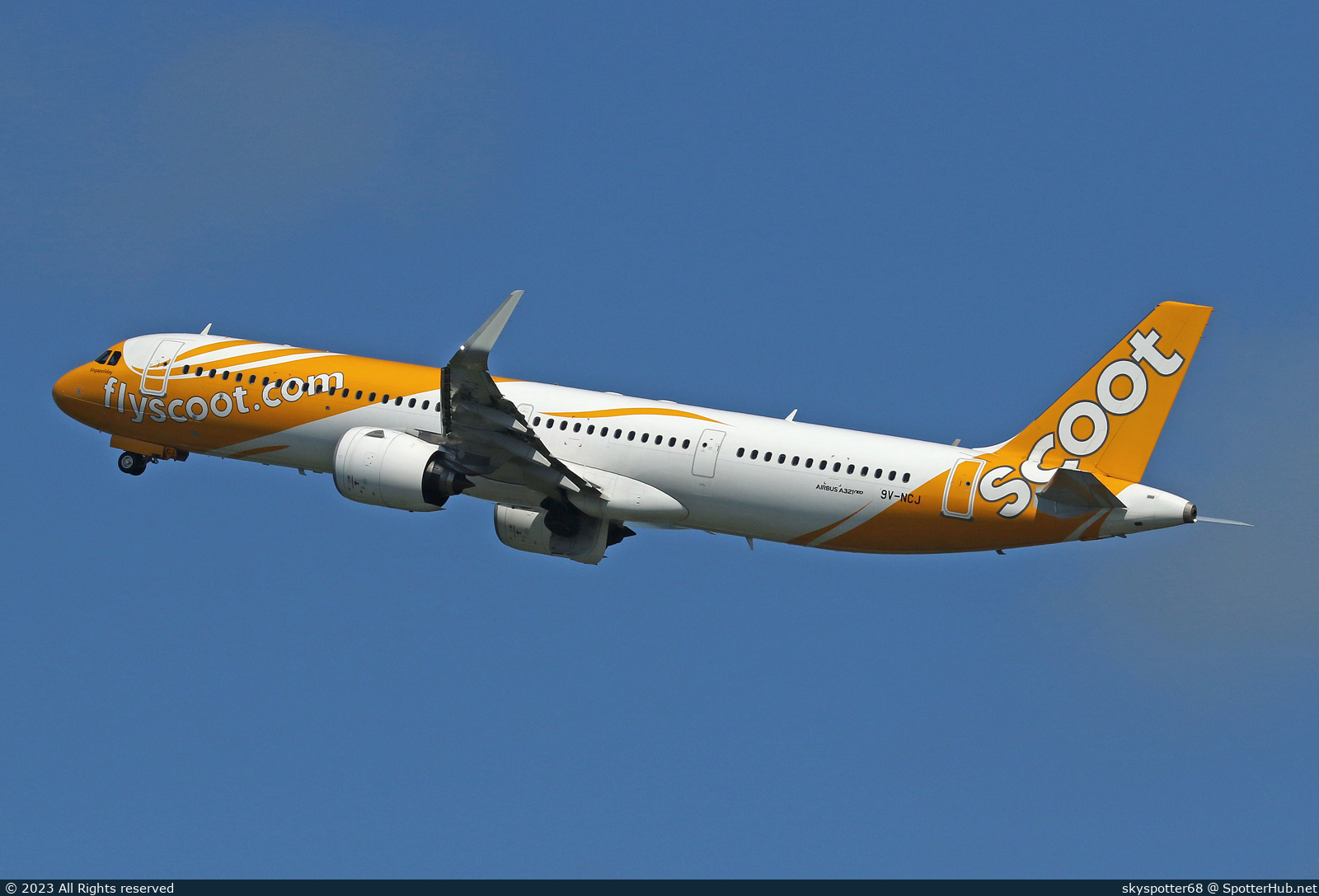 Photo of 9V-NCJ - Airbus A321-271NX operated by Scoot