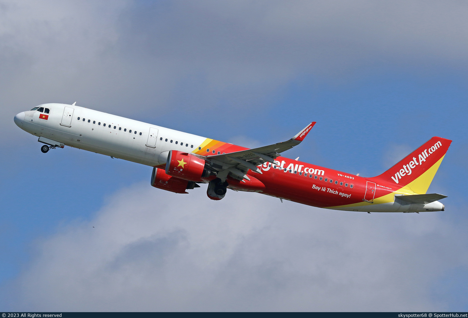 Photo of VN-A693 - Airbus A321-271N operated by VietJet Air
