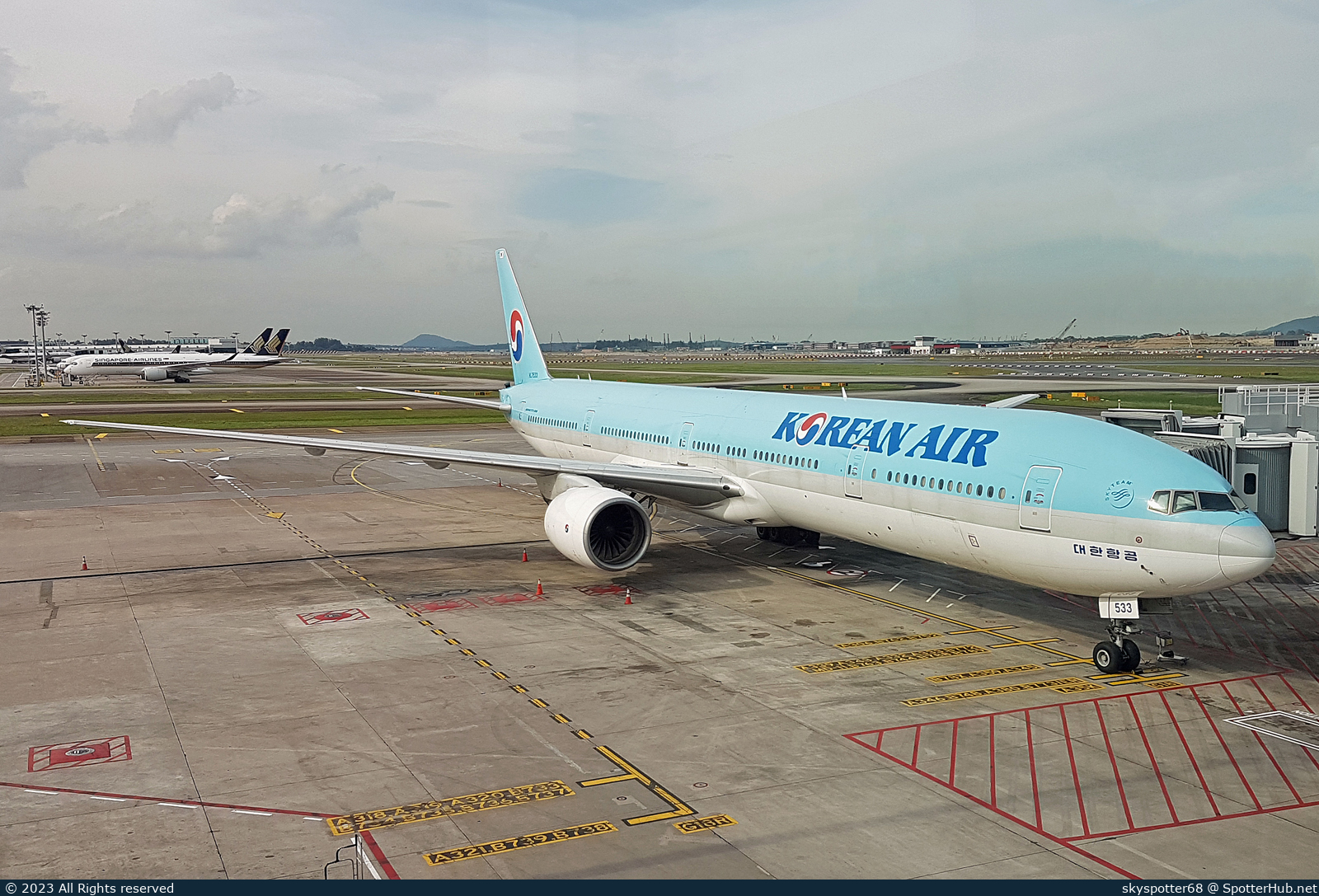 Photo of HL7533 - Boeing 777-3B5 operated by Korean Air