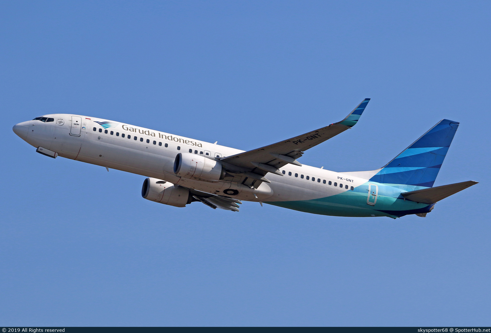 Photo of PK-GNT - Boeing 737-8U3 operated by Garuda Indonesia