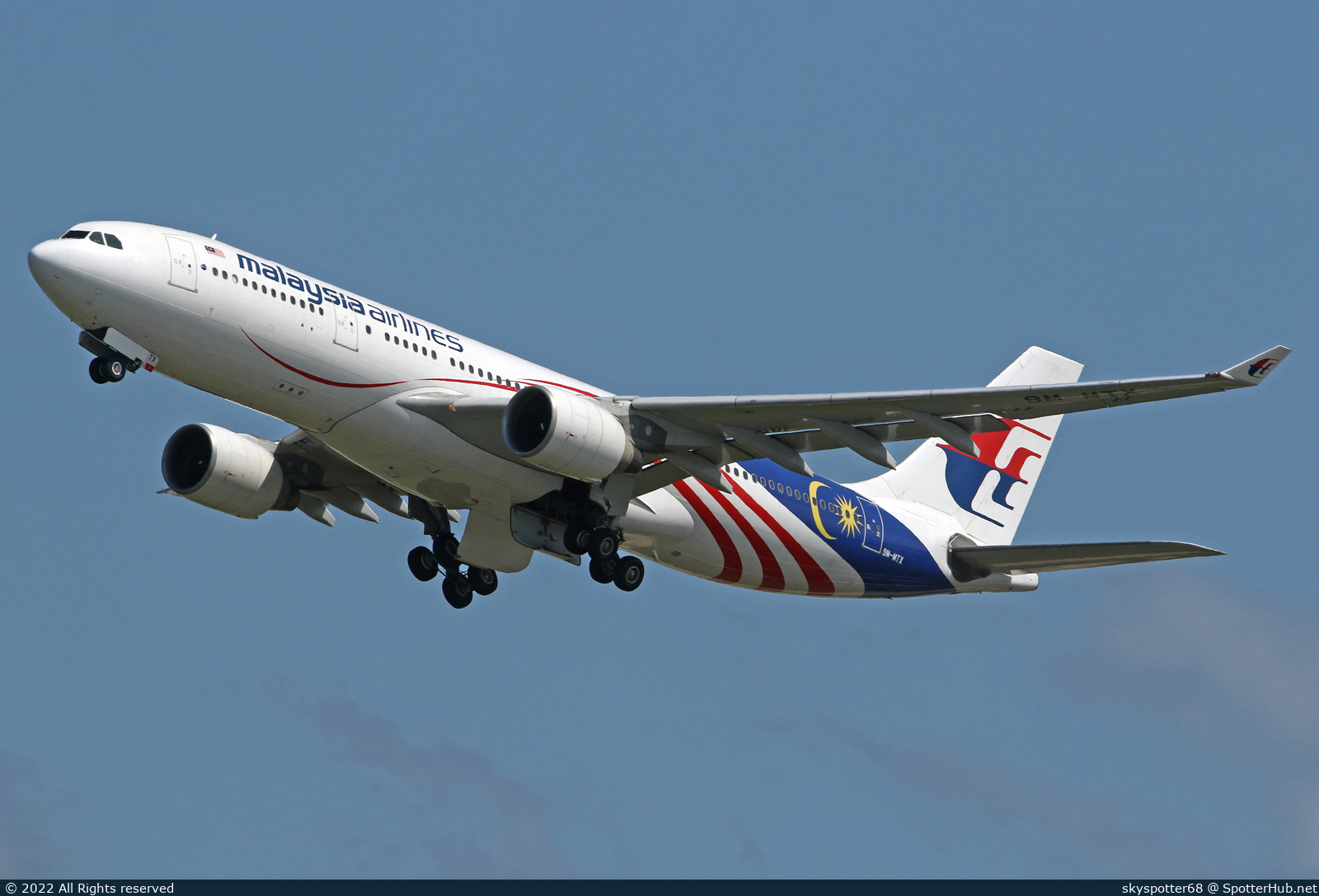 Photo of 9M-MTX - Airbus A330-223 operated by Malaysia Airlines