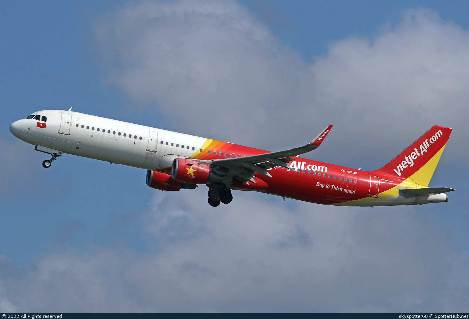 Photo of VN-A632 - Airbus A321-211 operated by VietJet Air