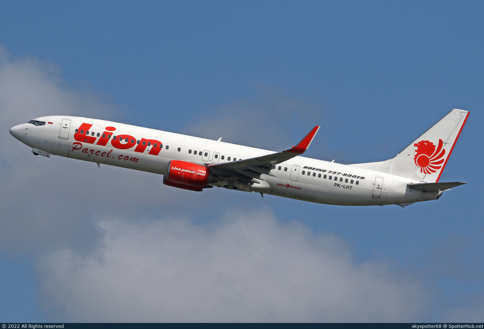 Photo of PK-LHT - Boeing 737-9GP(ER) operated by Lion Air