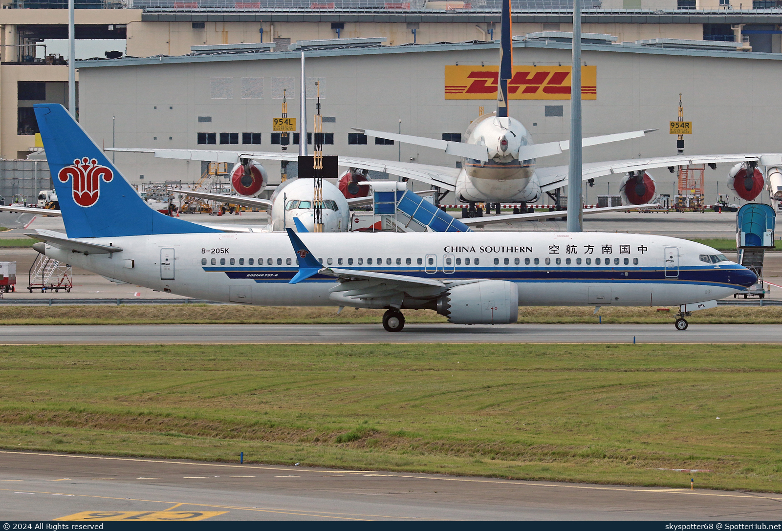 Photo of B-205K - Boeing 737 MAX 8 operated by China Southern Airlines