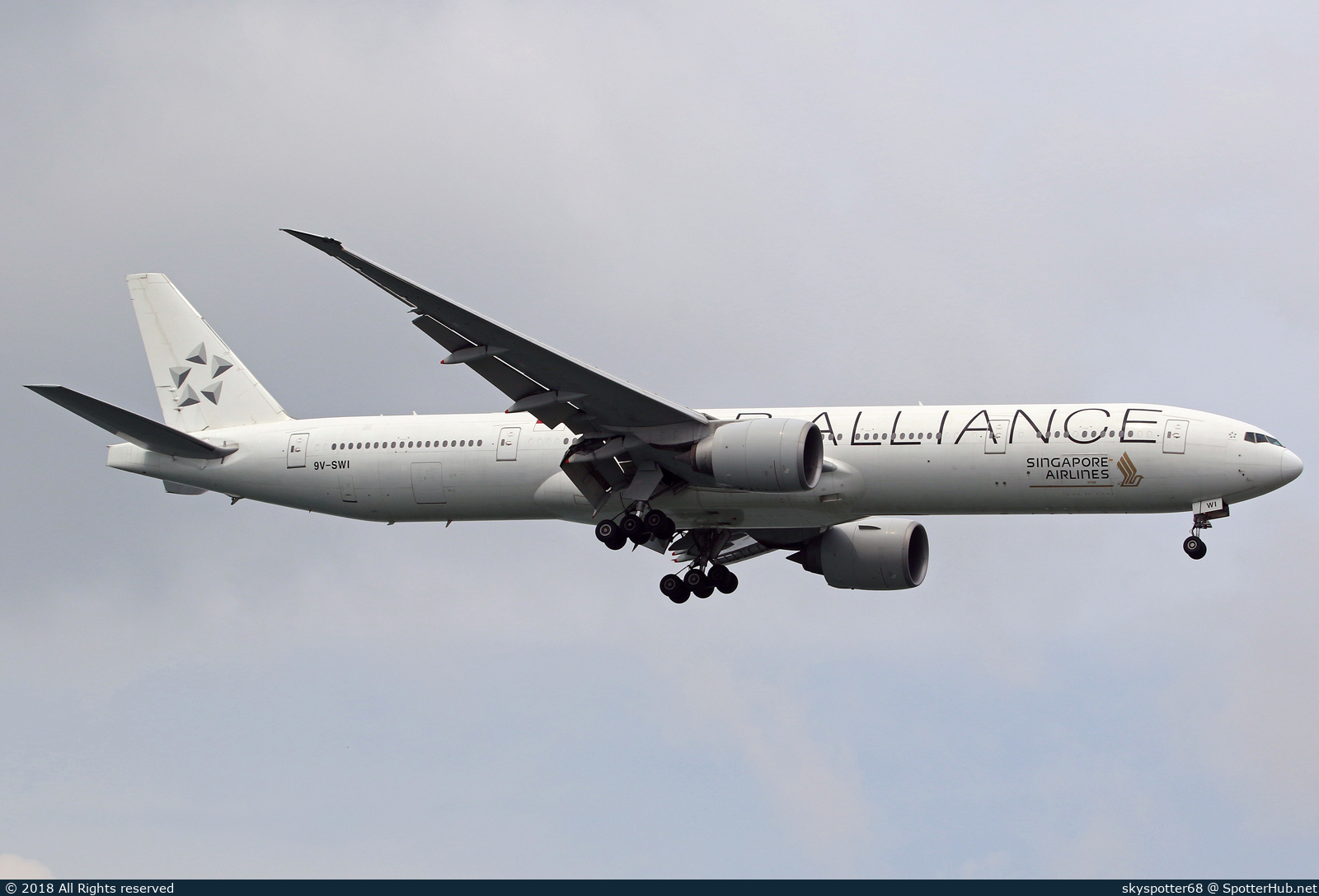 Photo of 9V-SWI - Boeing 777-312(ER) operated by Singapore Airlines