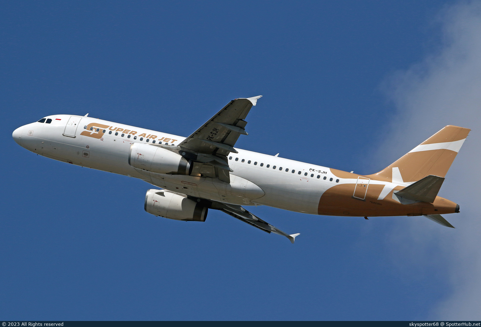 Photo of PK-SJH - Airbus A320-232 operated by Super Air Jet