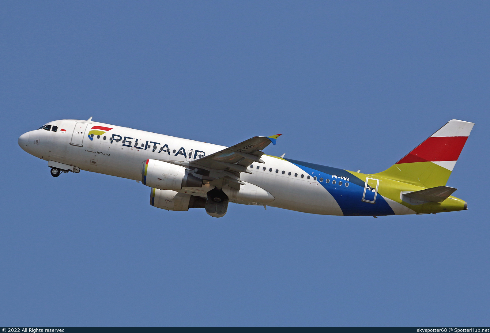 Photo of PK-PWA - Airbus A320-214 operated by Pelita Air