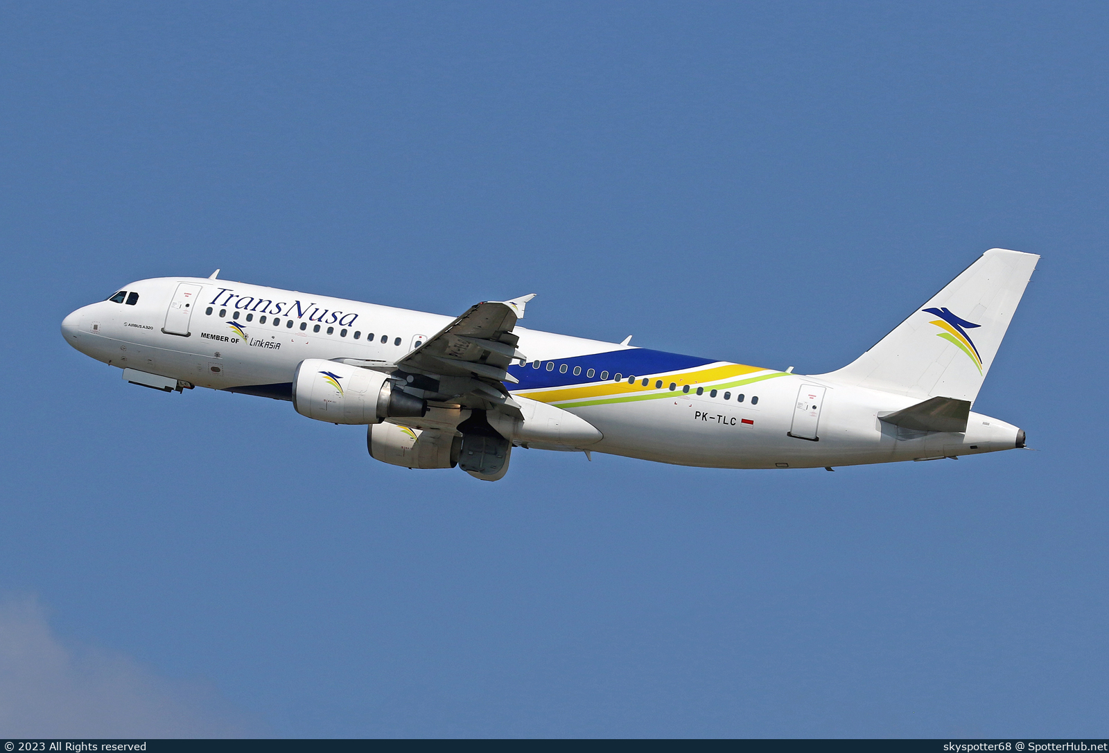 Photo of PK-TLC - Airbus A320-214 operated by TransNusa