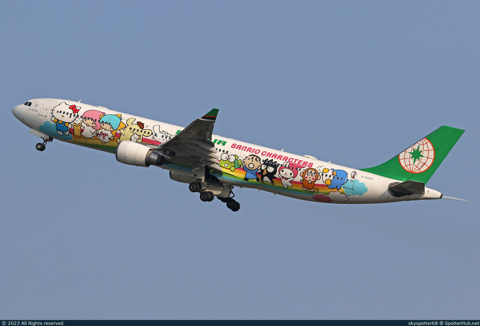 Photo of B-16332 - Airbus A330-302 operated by EVA Air