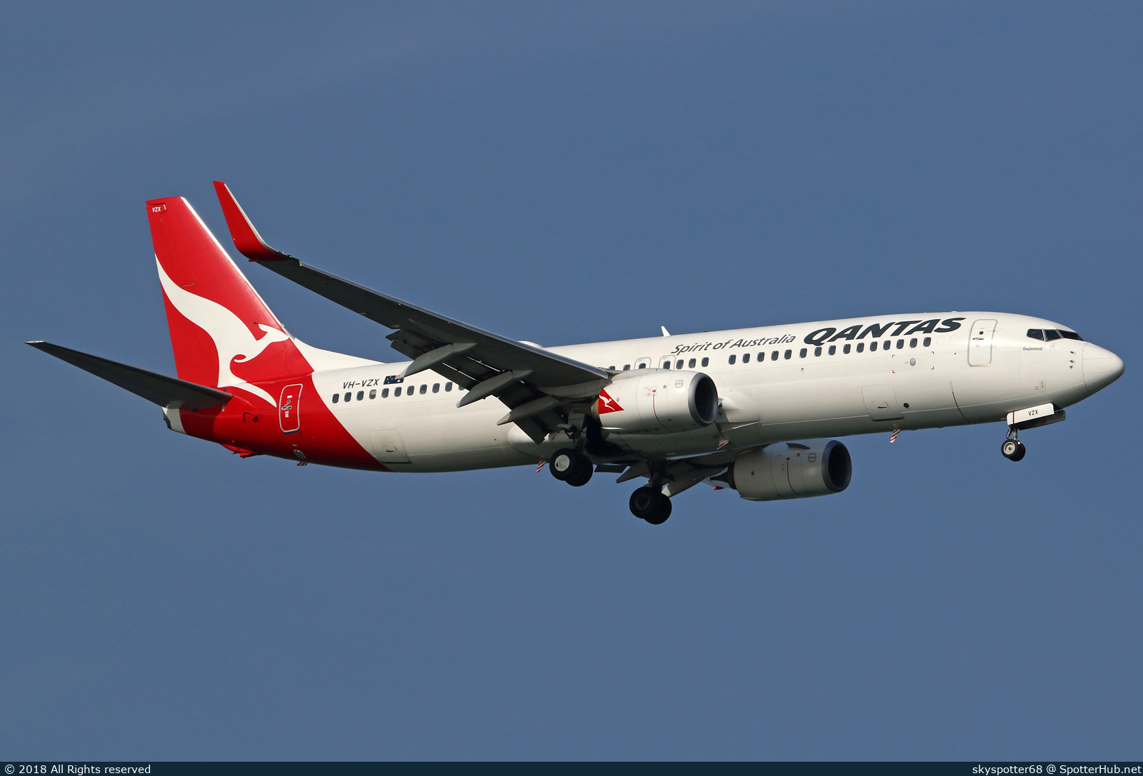 Photo of VH-VZX - Boeing 737-838 operated by Qantas