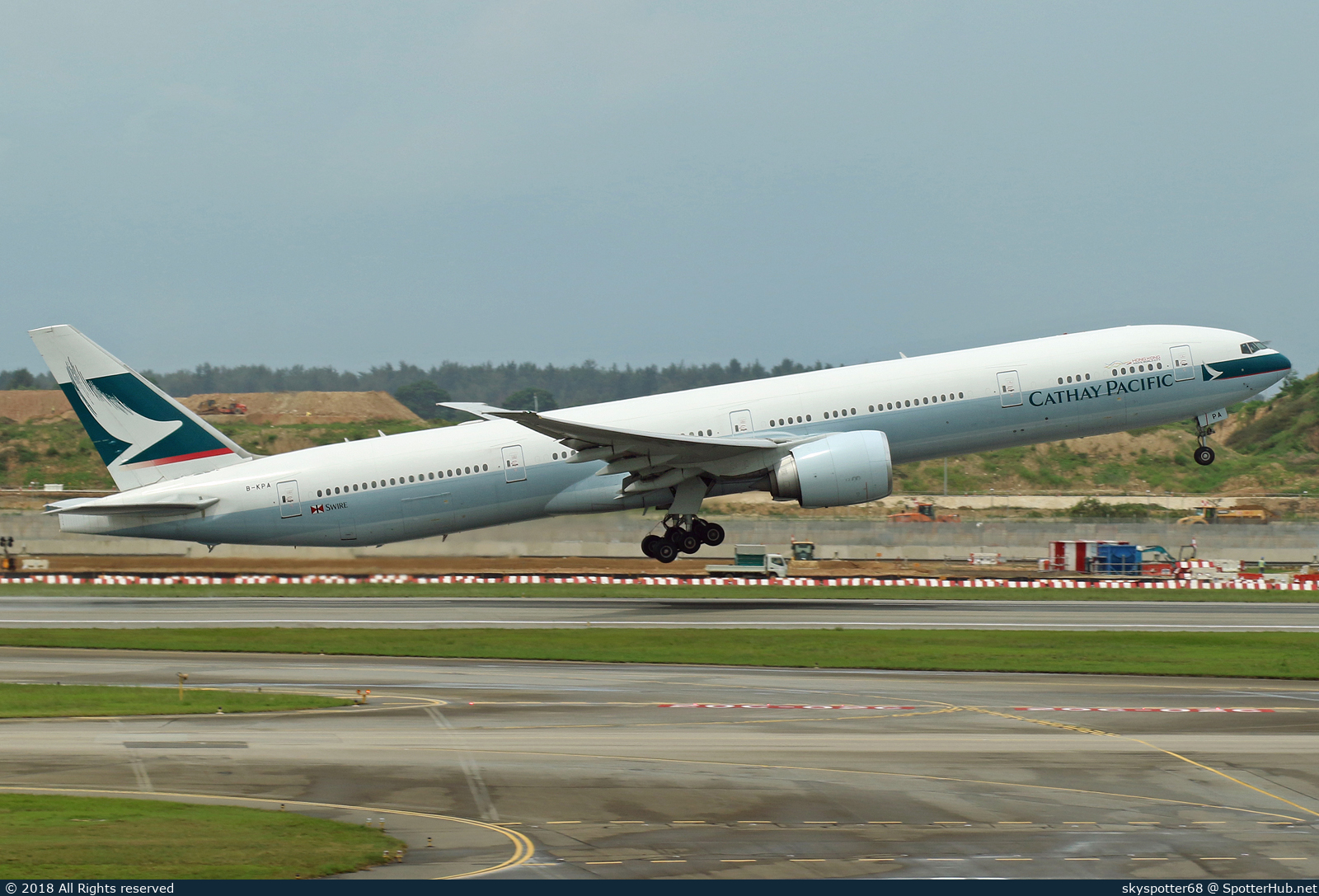 Photo of B-KPA - Boeing 777-367(ER) operated by Cathay Pacific Airways
