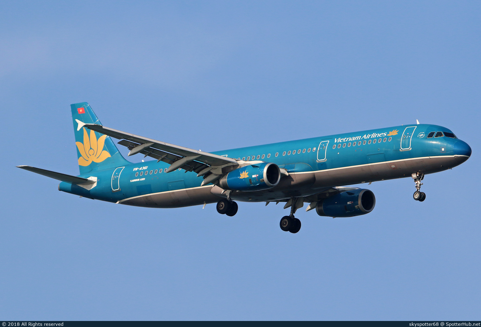 Photo of VN-A361 - Airbus A321-231 operated by Vietnam Airlines