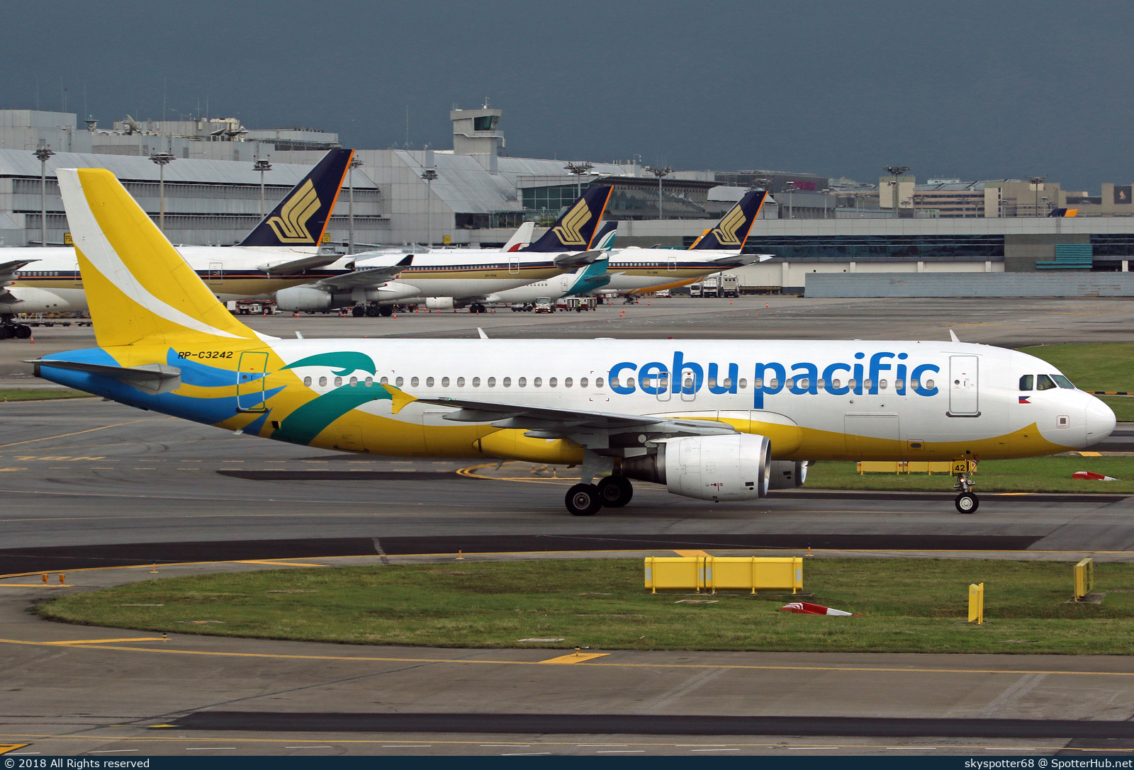 Photo of RP-C3242 - Airbus A320-214 operated by Cebu Pacific