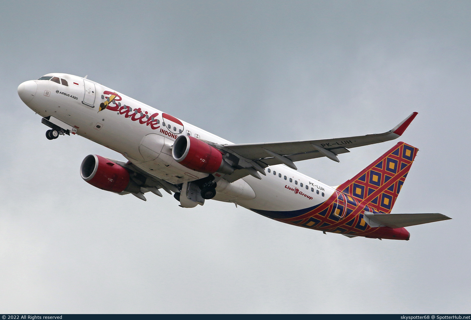 Photo of PK-LUH - Airbus A320-214 operated by Batik Air