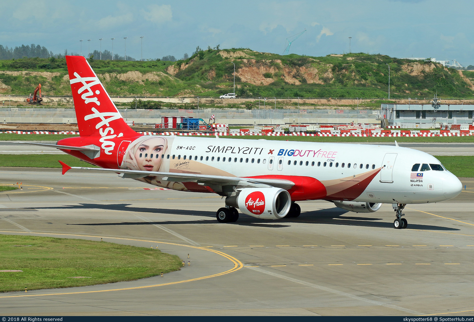 Photo of 9M-AQC - Airbus A320-216 operated by AirAsia