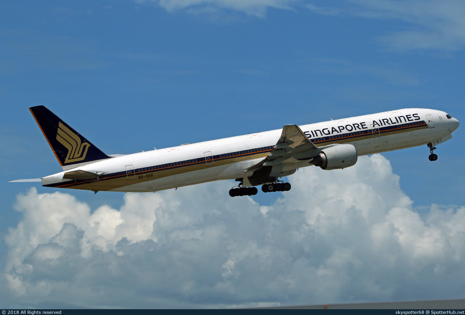 Photo of 9V-SYF - Boeing 777-312 operated by Singapore Airlines