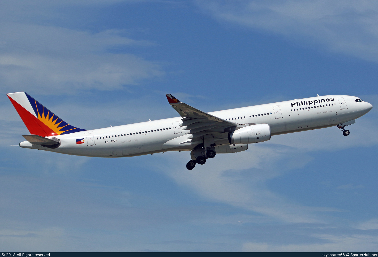 Photo of RP-C8763 - Airbus A330-343 operated by Philippine Airlines