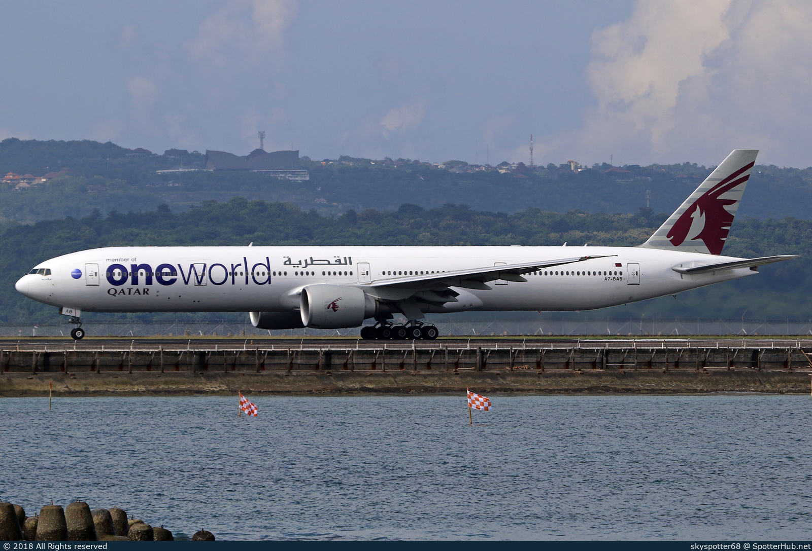 Photo of A7-BAB - Boeing 777-3DZ(ER) operated by Qatar Airways