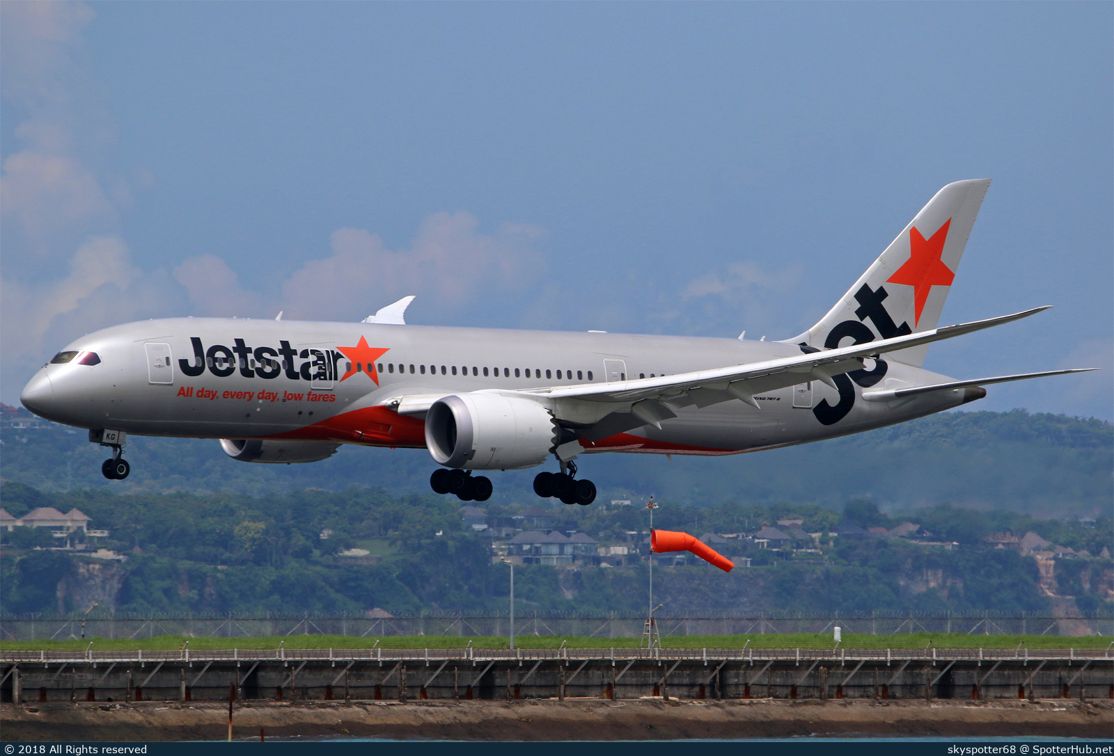 Photo of VH-VKG - Boeing 787-8 Dreamliner operated by Jetstar Airways