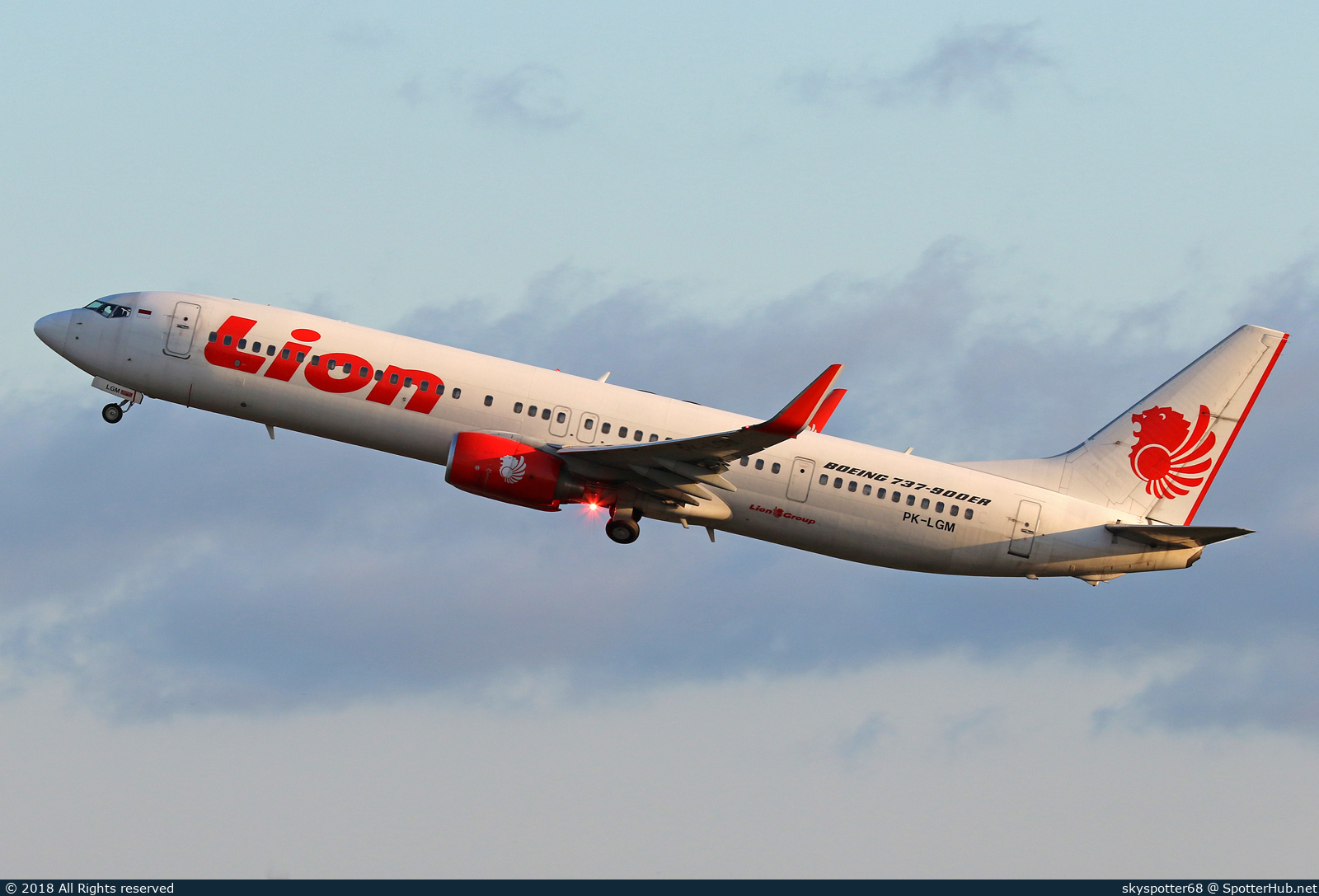 Photo of PK-LGM - Boeing 737-9GP(ER) operated by Lion Air
