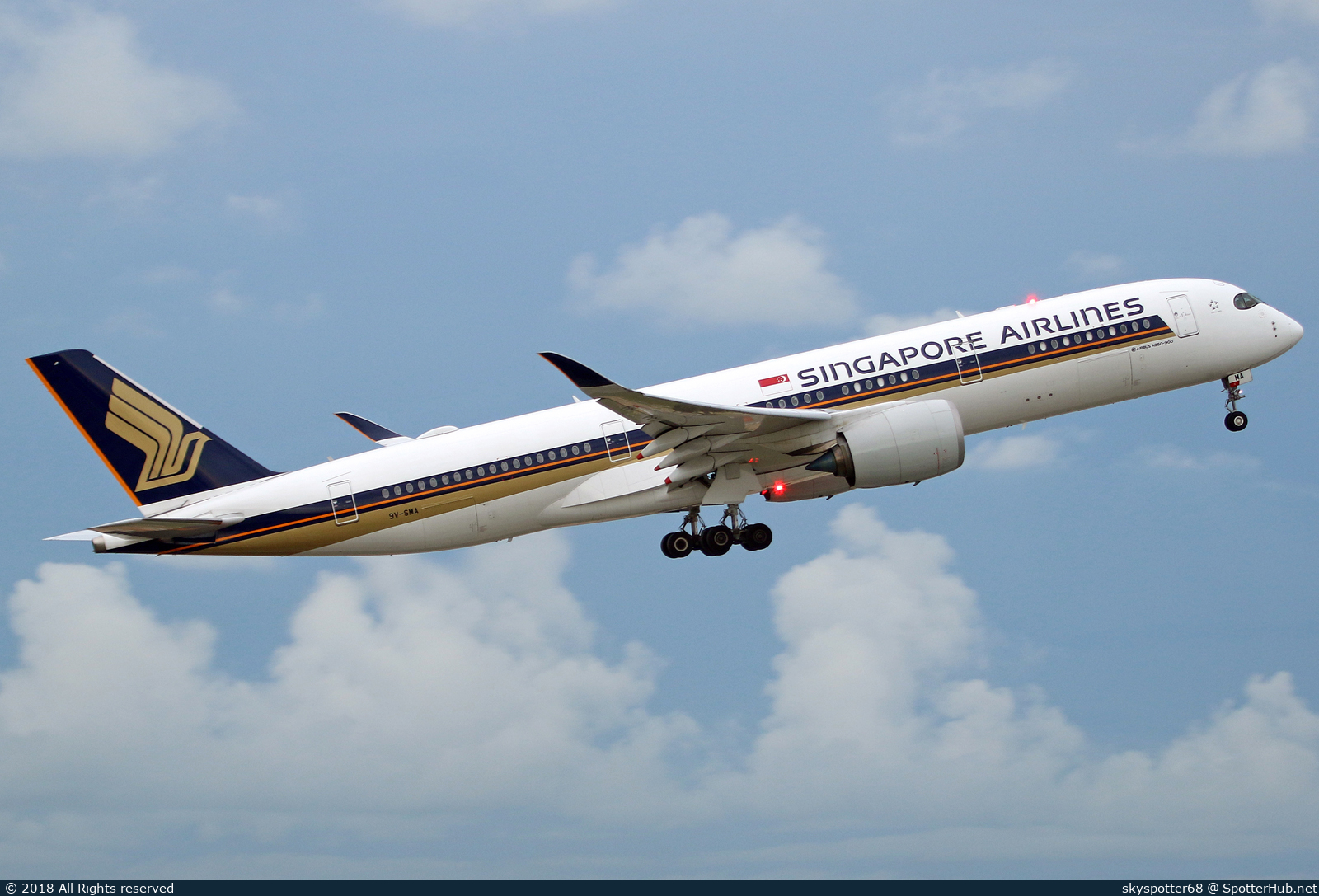 Photo of 9V-SMA - Airbus A350-941 operated by Singapore Airlines