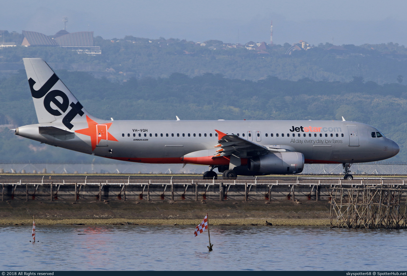 Photo of VH-VQH - Airbus A320-232 operated by Jetstar Airways