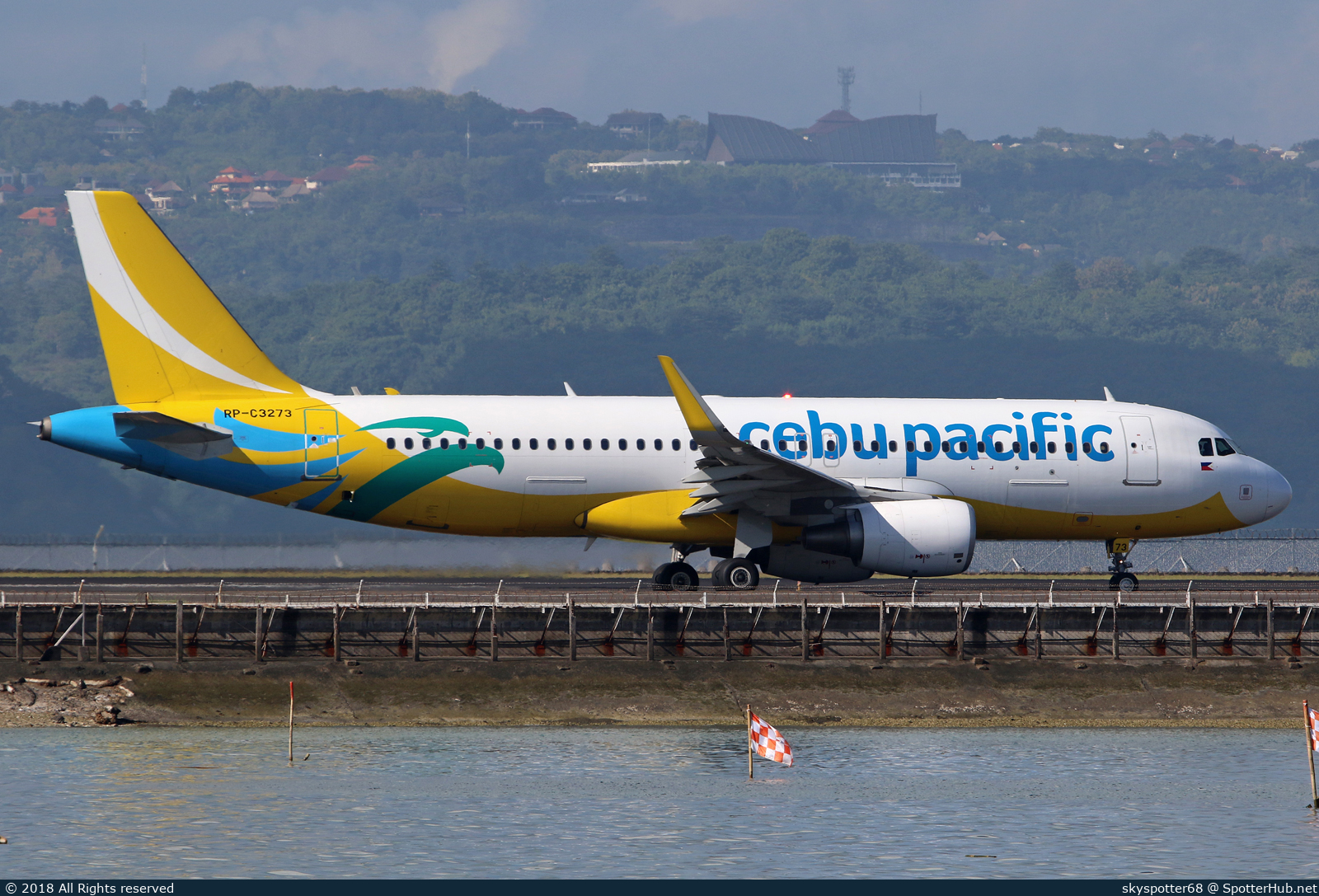 Photo of RP-C3273 - Airbus A320-214 operated by Cebu Pacific