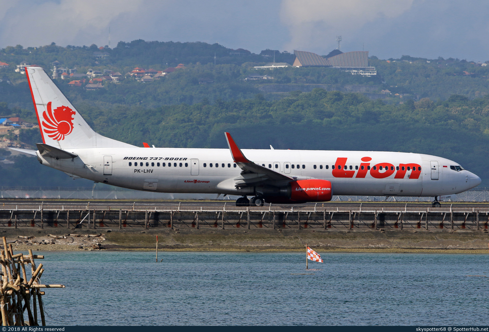 Photo of PK-LHV - Boeing 737-9GP(ER) operated by Lion Air
